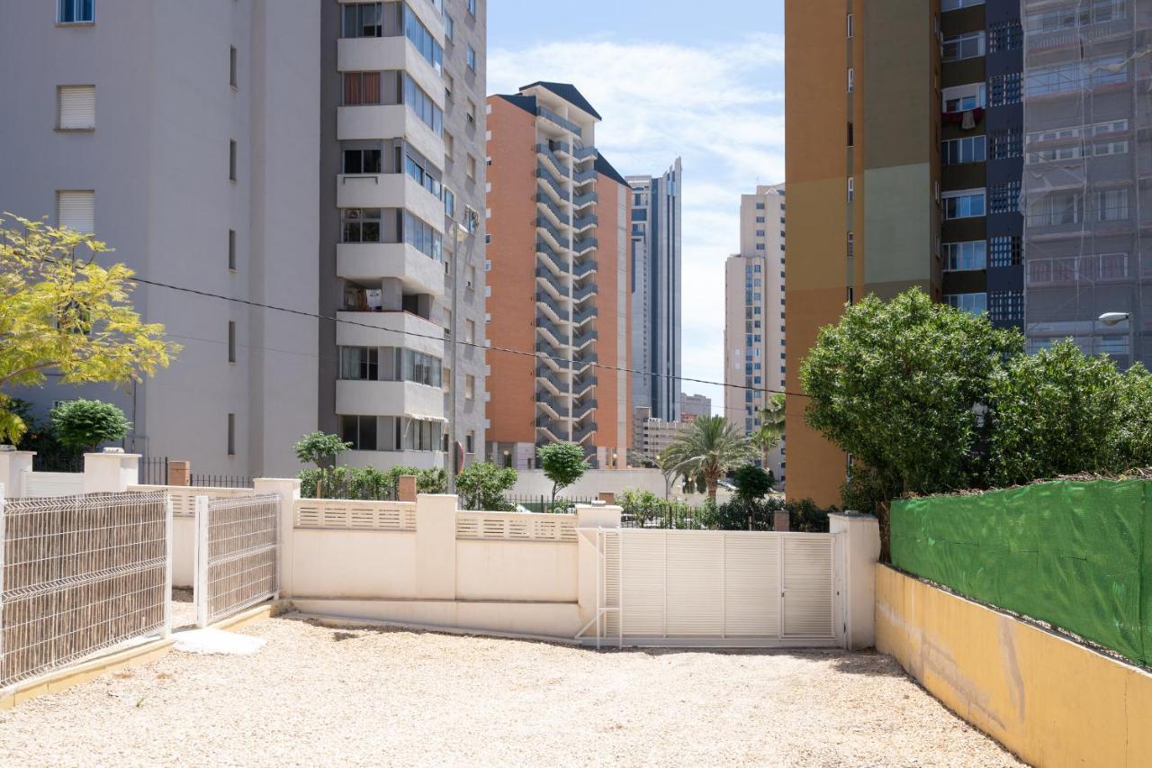 Apartamento Alma Con Terreno Privado Y Parking Compartido - A 800M De Playa Poniente 베니돔 외부 사진